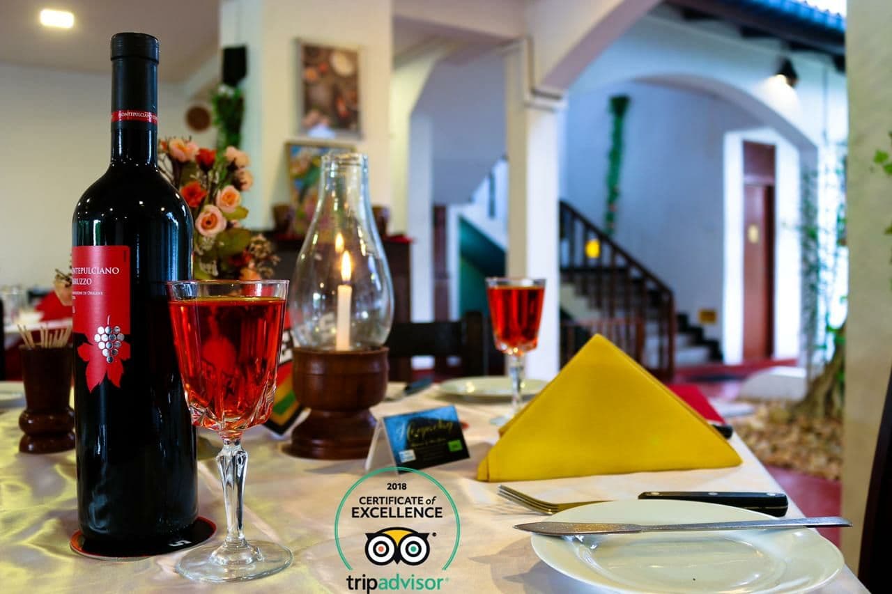 Hemadan Restaurant dining